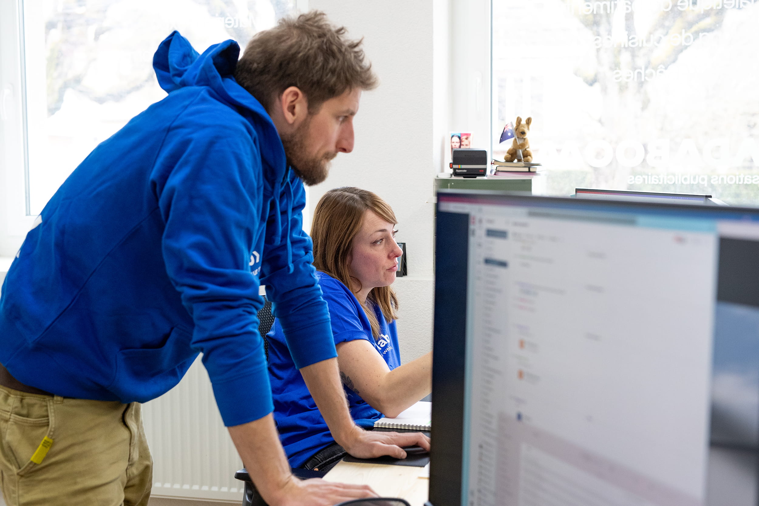 Pourquoi travailler avec une agence web locale change tout.